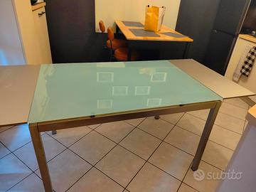 tavolo Calligaris con sedie