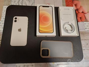 iPhone 12 64GB bianco, accessori e cover