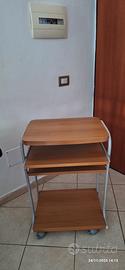 Postazione PC mobile come nuova