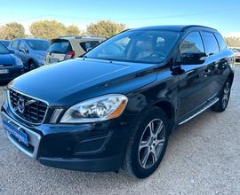 Volvo XC 60 D5 AWD Momentum AWD Perfetta Garantita