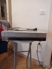 Videoregistratore VHS e DVD non funzionante 