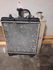 Radiatore acqua Toyita Aigo.  1.0 Benz 