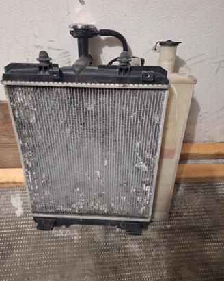 Radiatore acqua Toyita Aigo.  1.0 Benz 