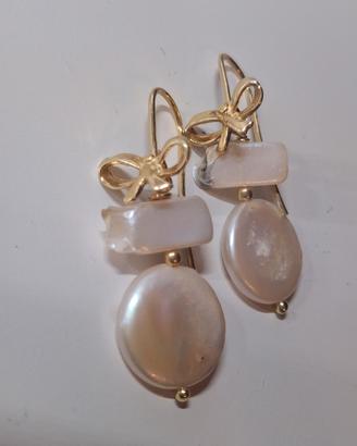 orecchini in argento con perle naturali bianche