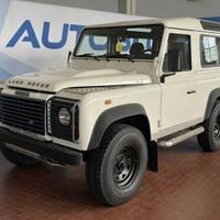 Land Rover Defender 2.4 td se sw