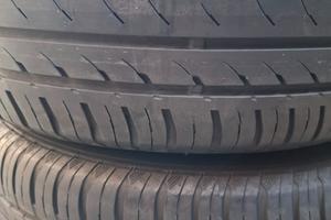 2 gomme auto usate
