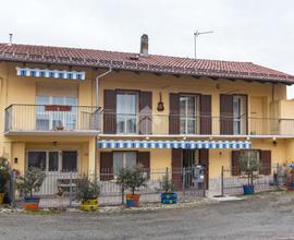 CASA SEMINDIPENDENTE A CIRIÈ