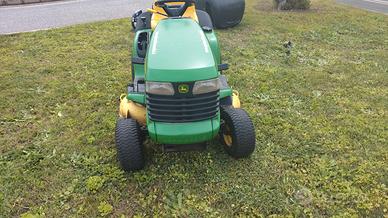 trattorino rasaerba John deer ltr180