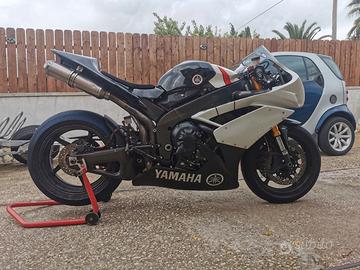 Yamaha YZF R1  r1 2007 2008 pronto pista targata