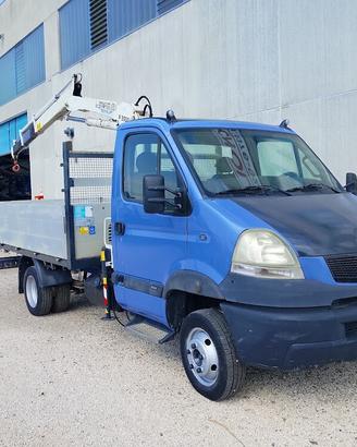 Renault Master con gru e cassone