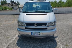Volkswagen Caravelle 2.5 tdi 