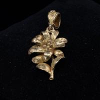 Ciondolo Stella Alpina in Oro 18k Artiginale