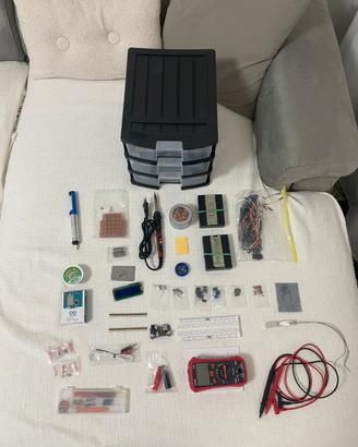 Kit Elettronica Completo con Arduino UNO R4 WiFi