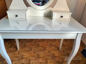 scrivania ikea (hemnes)
