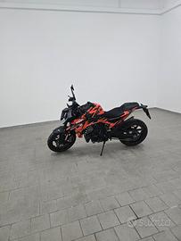 KTM DUKE 990