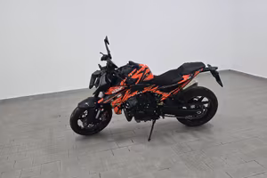 KTM DUKE 990