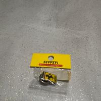 Spilla Ferrari rettangolare