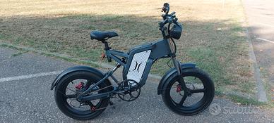 BICICLETTA ELETTRICA FAT BIKE BATTERIA PEDALATA