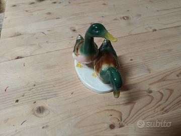 statuetta oche dipinte di porcellana 