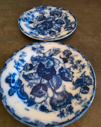 Coppia antichi piatti decorati