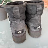 UGG Kristin stivali neri/grigi