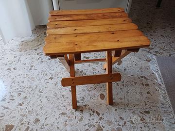 Seggiolina in legno