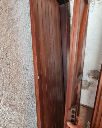 porta finestra con portellone oscurante in douglas