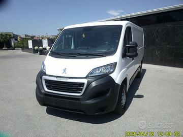 PEUGEOT Boxer 335 2.2 BlueHDi 140 cv Motore Nuov