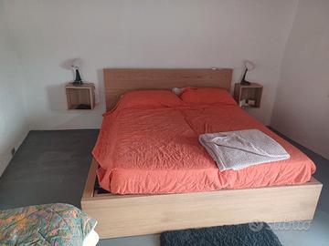 letto con comò e comodini