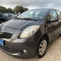 Toyota Yaris 1.3 5pt Benz Navi 2007 Garantita