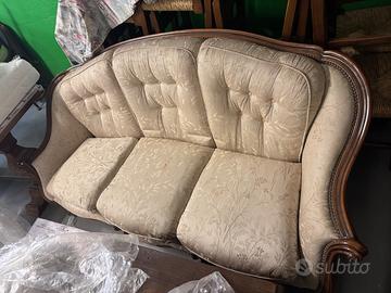 Divano con poltrone