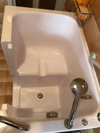 Vasca per persone fragili