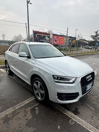 Audi Q3 TDI Business Plus 140 CV