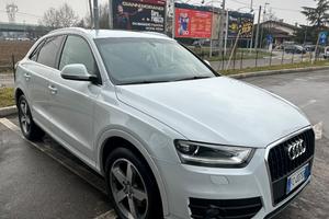 Audi Q3 TDI Business Plus 140 CV