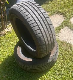 2 Gomme Estive Bridgestone 215/55 R17 94V - Pratic