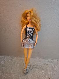 Barbie Fashion Fever Rock / Glam Articolata (2008)