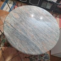 Tavolo in marmo rotondo ferro battuto 