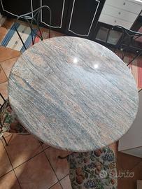 Tavolo in marmo rotondo ferro battuto 