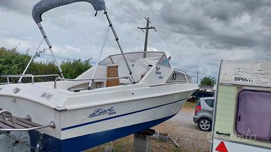 Barca fiart valiant cabin