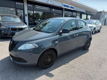 Lancia Ypsilon 1.2 69 CV 5 porte S&S Silver