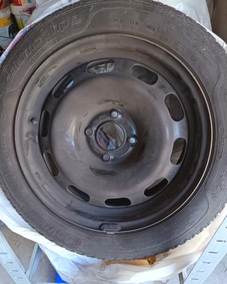 cerchi in ferro con gomme antineve 
