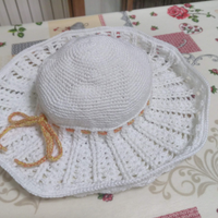Cappello tesa larga uncinetto