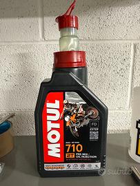 Motul 710 2T