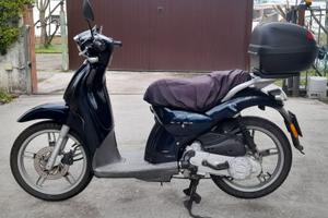 Scooter aprilia scarabeo 4T 50cc