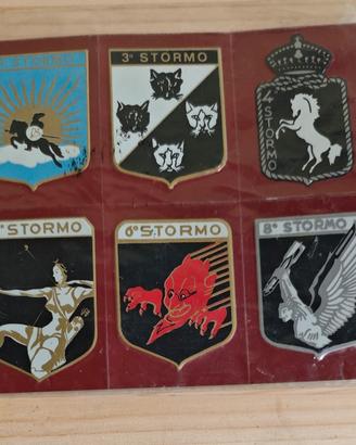 stemmi metallo stormi combattimento 