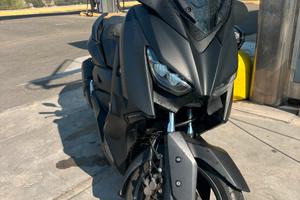 Yamaha X-Max 300