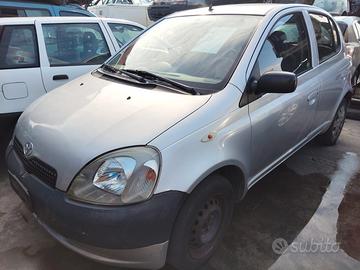 Ricambi TOYOTA YARIS 1.0 benzina anno 2002