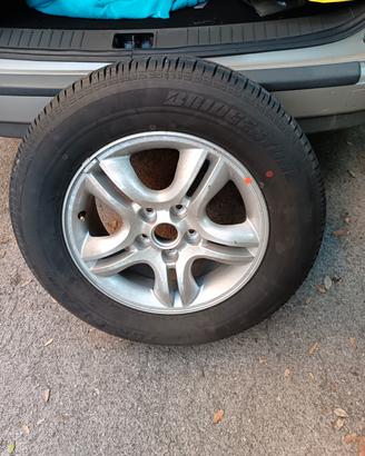 cerchio da 16.con gomma montata e stereo touch scr