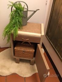 Comodino vintage shabby