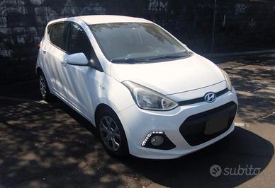 HYUNDAI i10 IN PERFETTE CONDIZIONI